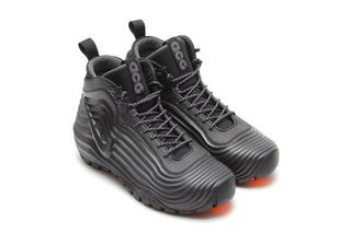 lunardome 1 sneakerboot