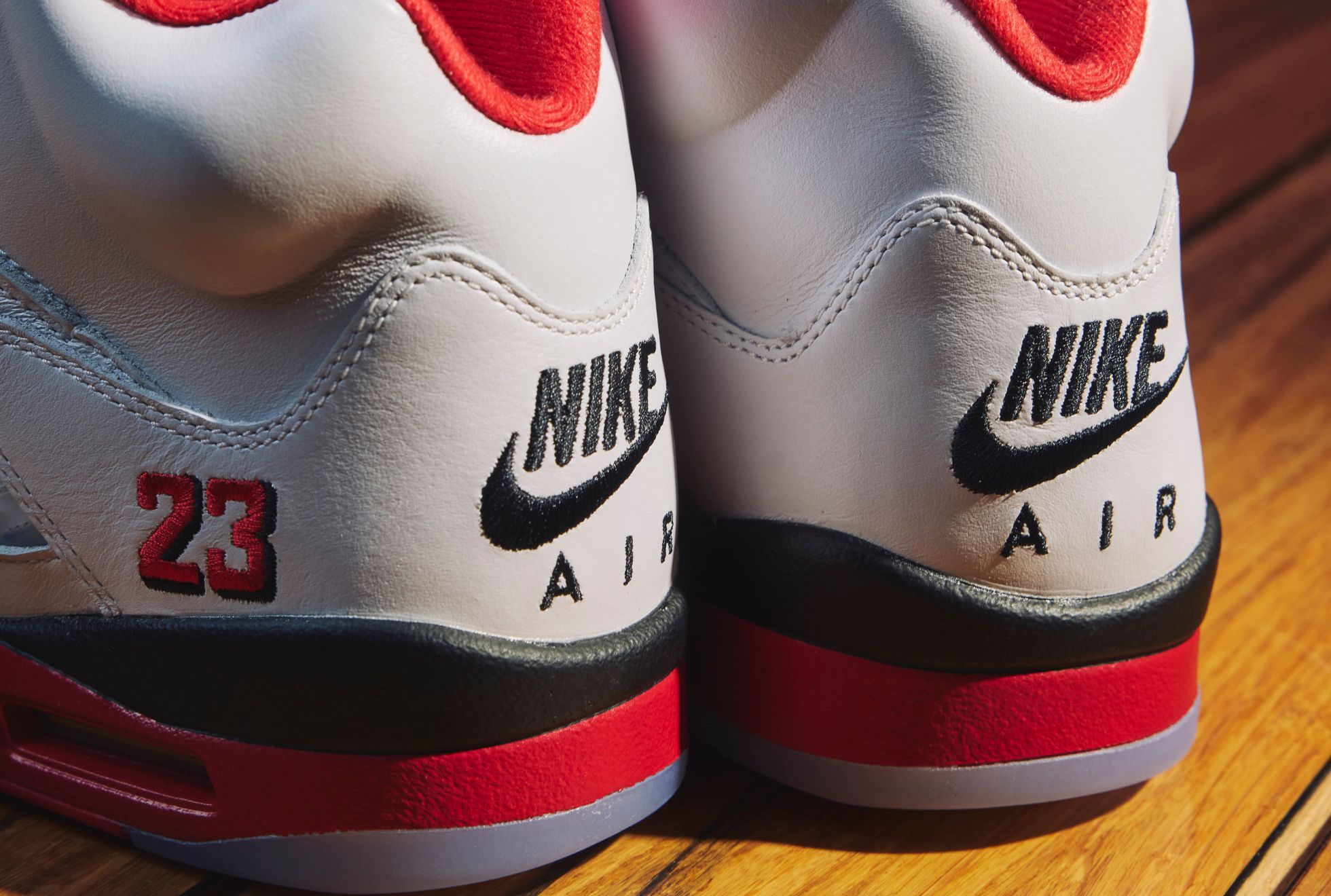 jordan 5 fire red fake