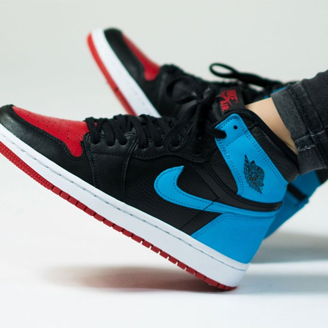 to Buy the Air 1 'UNC Chicago' - Freaker