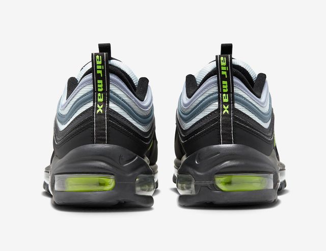 vapormax that light up