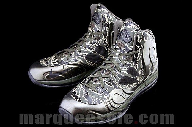 Nike Hyperposite Camo Sneaker 1