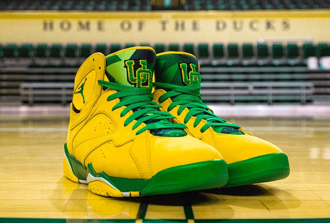 Oregon Ducks Air Jordan 7 PEs