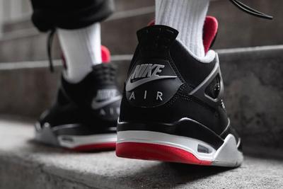 Air Jordan 4 Bred Heel