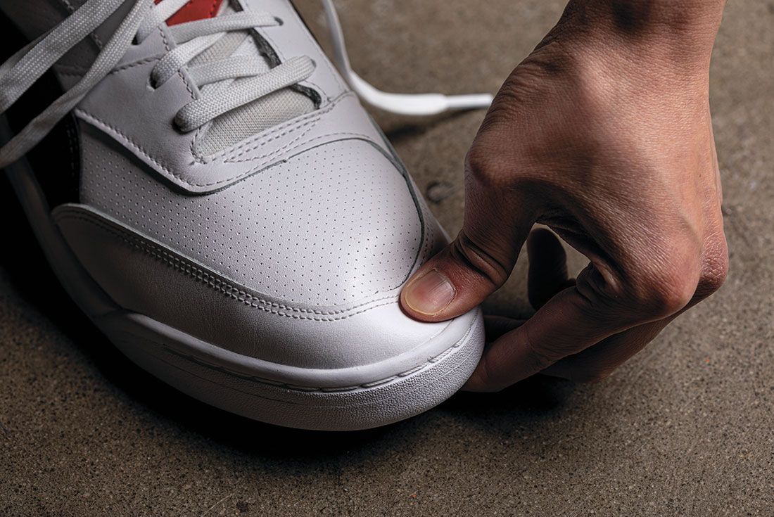Sneaker Freaker Wrong Shoe Size Thumb