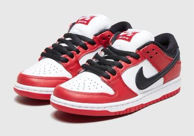 Nike SB Dunk Low Chicago Angled