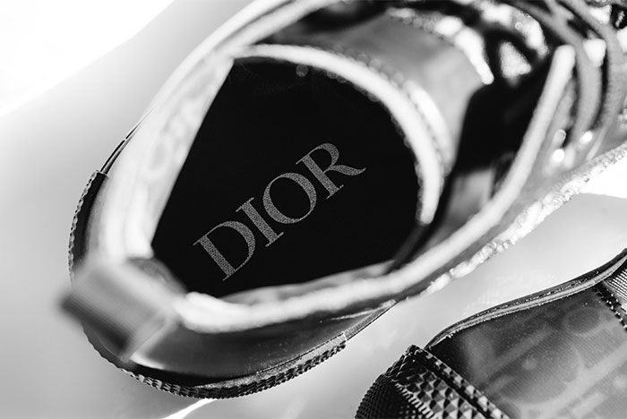 Dior B23 All Black Insole Shot 2