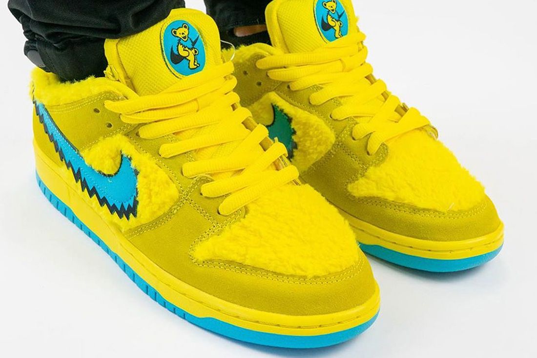 On-Foot Look: The Grateful Dead x Nike SB Dunk Low 'Yellow Bear'