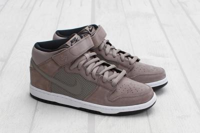 Nike Sb Dunk Mid Pro Sport Outer Pair 1