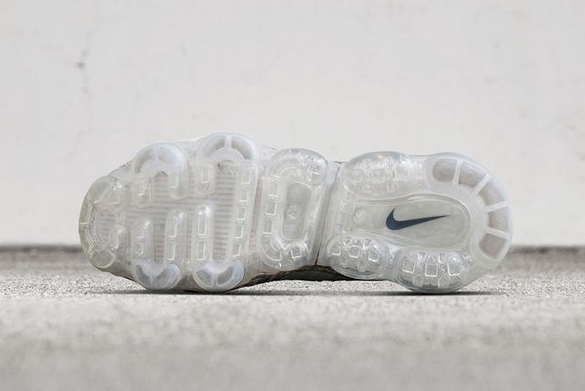 vapormax utility pale ivory