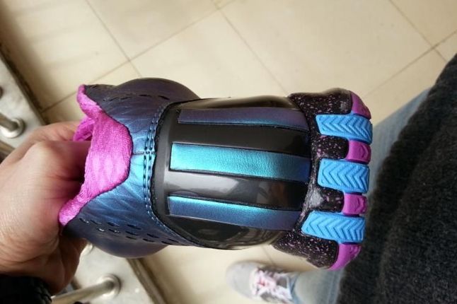 Adidas D Rose 3 5 Iridescent Heel Profile 1