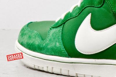 Nike Dunk Hi Fortress Green Toe Detail