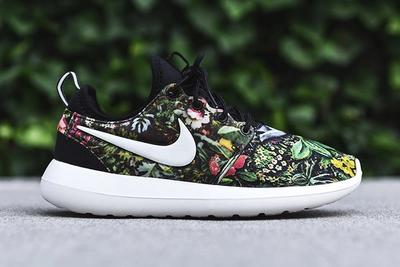Nike Roshe Two Womens Floral 3