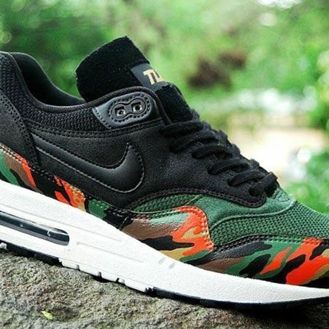 Nike Air Max 1 Custom (by czarector) – Sweetsoles – Sneakers, kicks and  trainers.