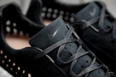 Nike Mayfly Woven Qs Black Tongue Detail