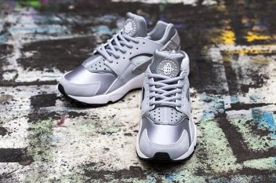 Nike Huarache Wmns Wolf Grey White 4