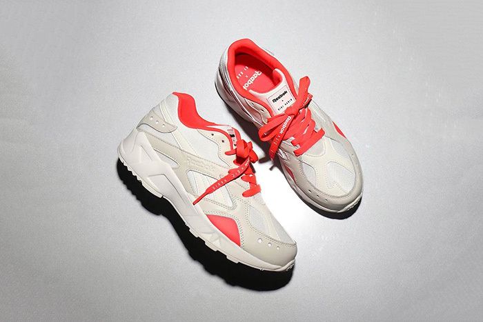 Gigi hadid hot sale reebok aztrek