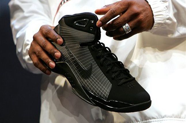 The Making Of The Nike Air Hyperdunk 20 1
