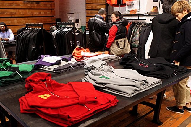 Nike Sportswear 21 Mercer Black Friday 23 1