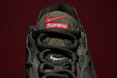 supreme x nike air max 96 camo up close