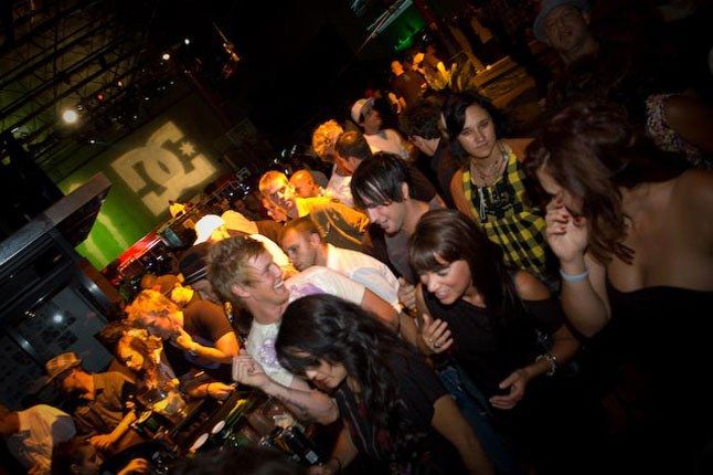 Crowd 2 1