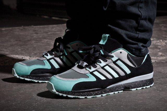 Sneaker Freaker Adidas Torsion Integral