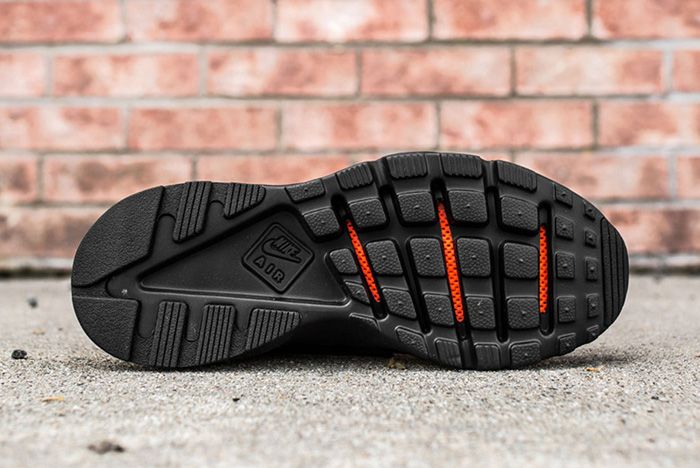 triple black huarache ultra