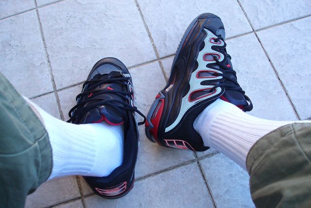 5-sneakers-that-defined-early-2000s-skateboarding-sneaker-freaker