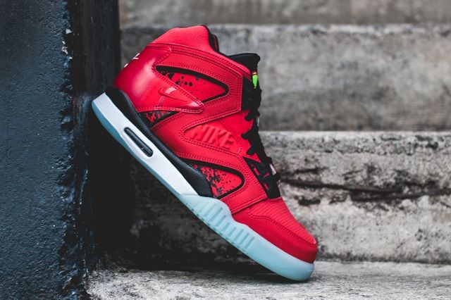Nike Air Tech Challenge Hybrid Chilling Red 1