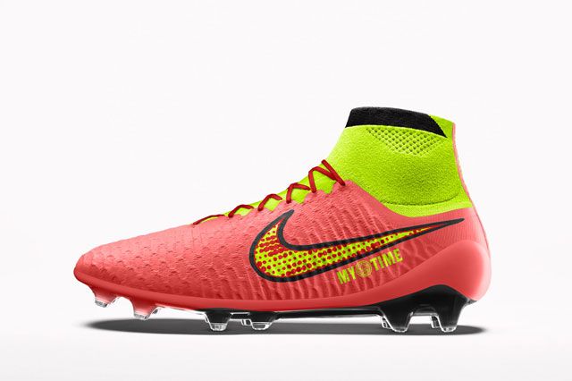 Magista Custom Red Sideview