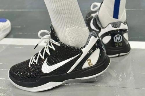 New Flavour: Chef Curry Laces Up Nike Kobe 6 'Mambacita'