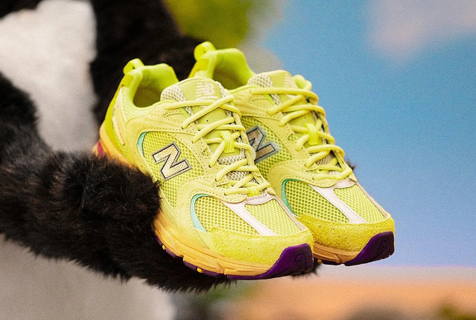 What Defines a Y2K Sneaker - Features