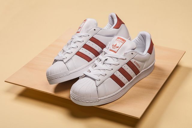 superstar white pink