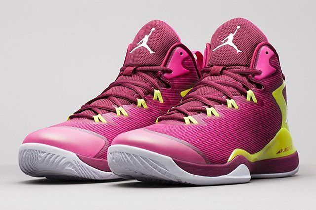 Jordan Super Fly 3 Fushion Pink Volt 01 880X617