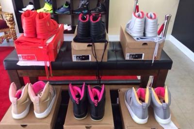 Nike Air Yeezy Full Collection Auction 4