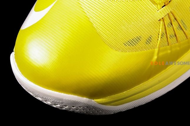 Nike Lebron X Low Sonic Yellow Toe Detail 1