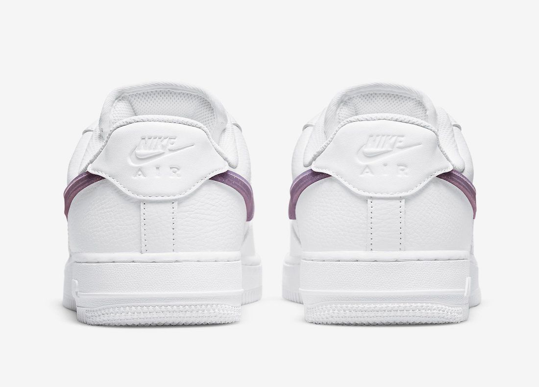 Hazlo pesado Moviente exprimir The Nike Air Force 1 'Glitter Swoosh' Arrives in Purple - Sneaker Freaker