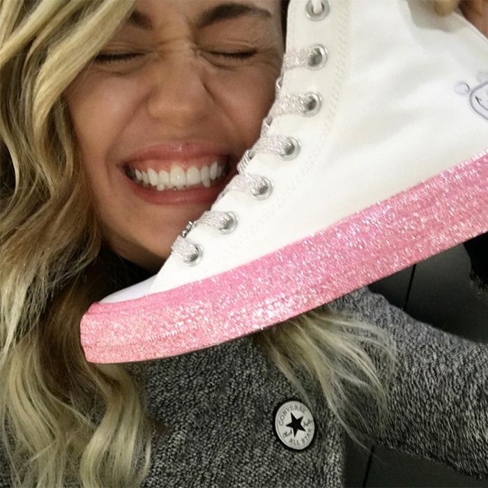 Myley Cyrus Converse Chuck Taylor All Star Sneaker Freaker 6