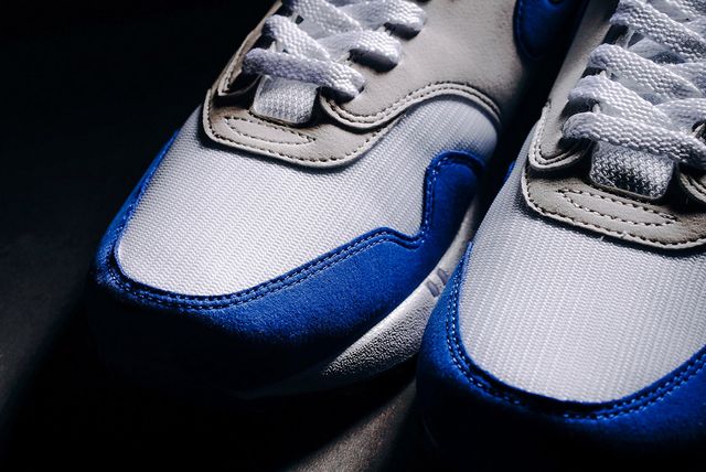 am1 anniversary blue