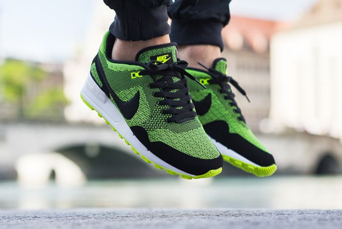 Nike Air Pegasus 89 'Green Mica' - Available Now - WearTesters