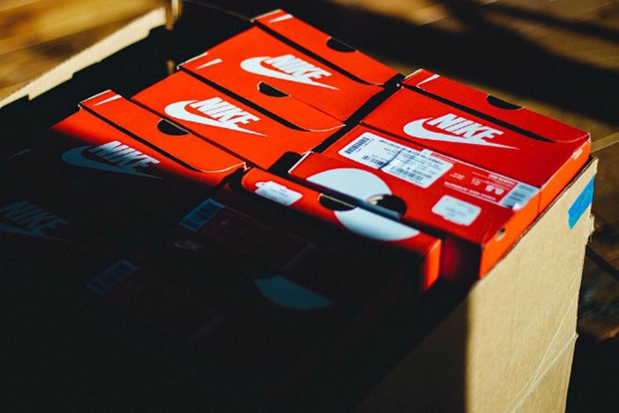 Shoe Shipping Box