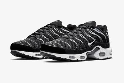 Nike Air Max Plus Black Reflective Silver Release Date Pair
