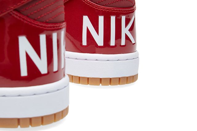 Nike Dunk High Lux Sp (Gym Red) - Sneaker Freaker