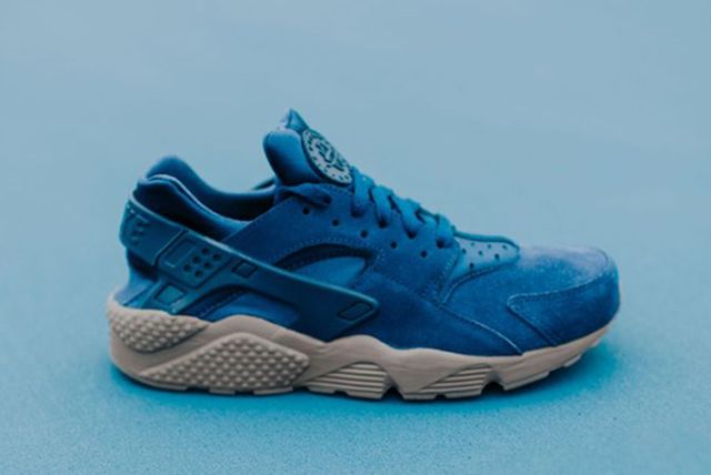 blue nike air huarache