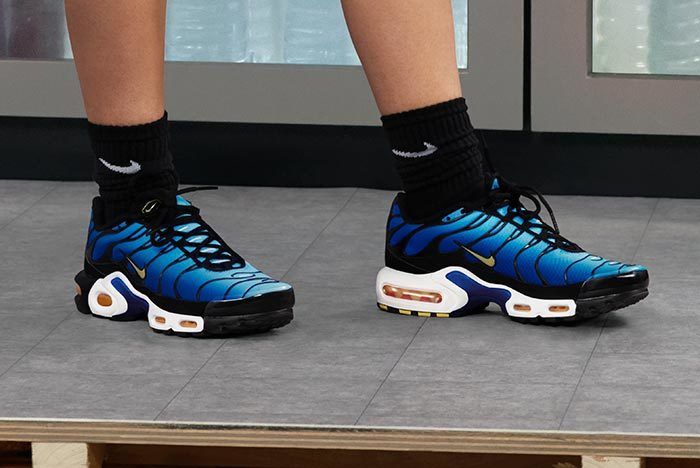 Nike Officially Announce OG Air Max Plus Retro - Sneaker Freaker مشد حراري للرجال