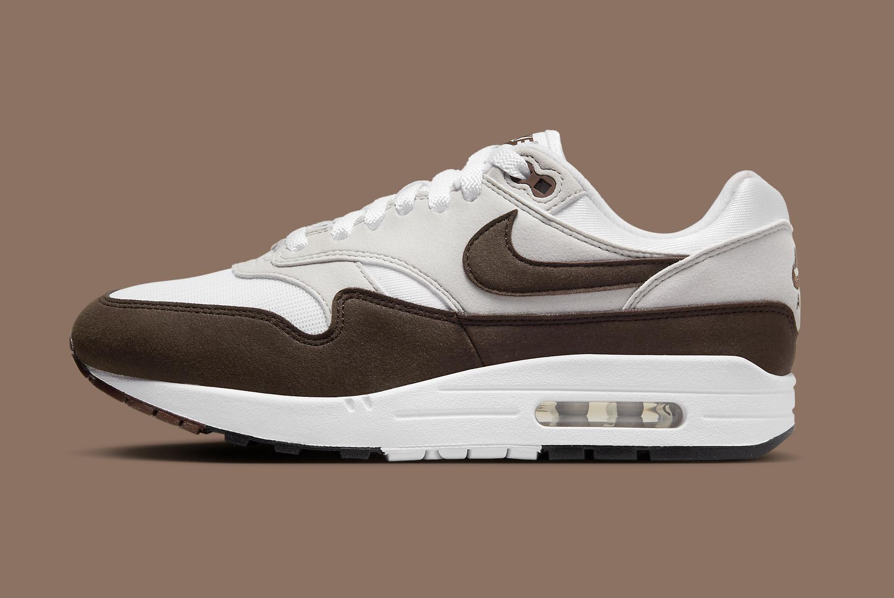 mens nike air max brown