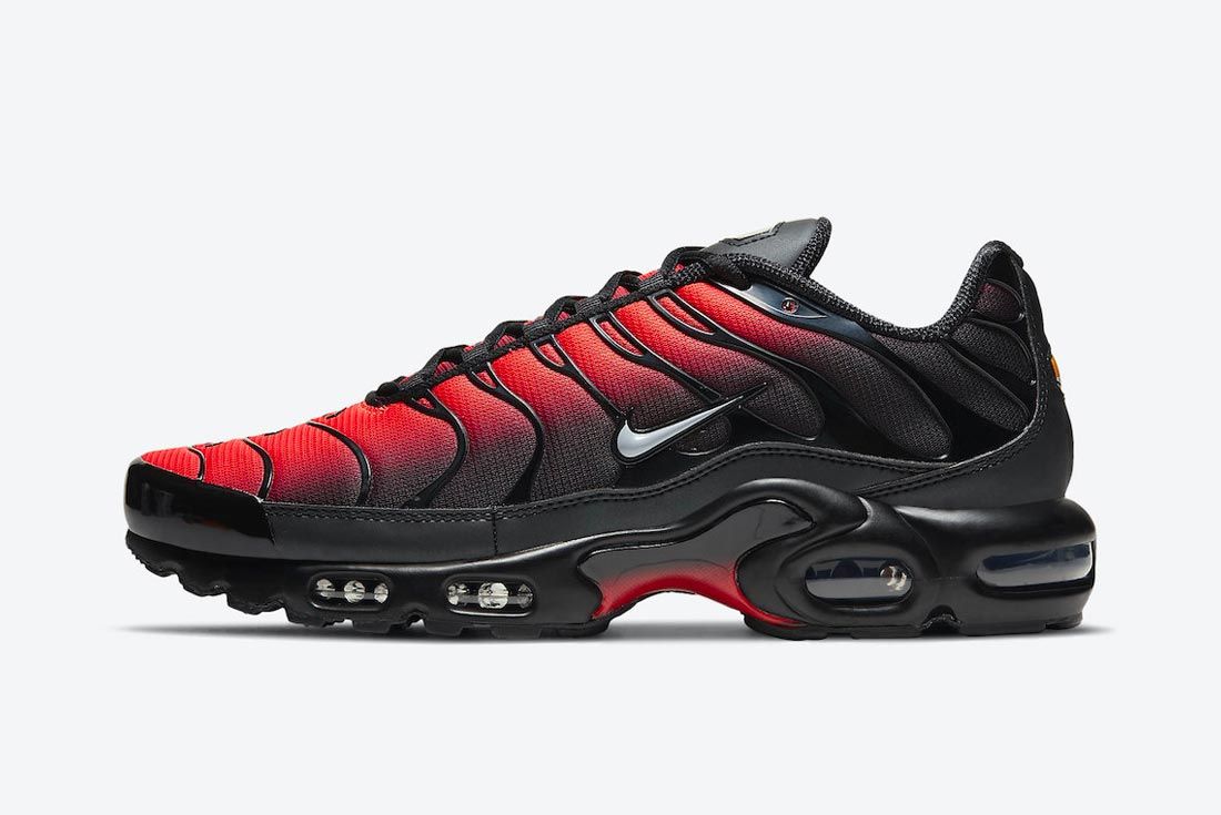 black and colorful air max plus