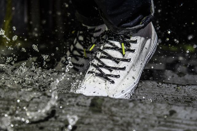 Wet Test: The Converse Chuck Taylor All Star Ii Shield Canvas Braves ...