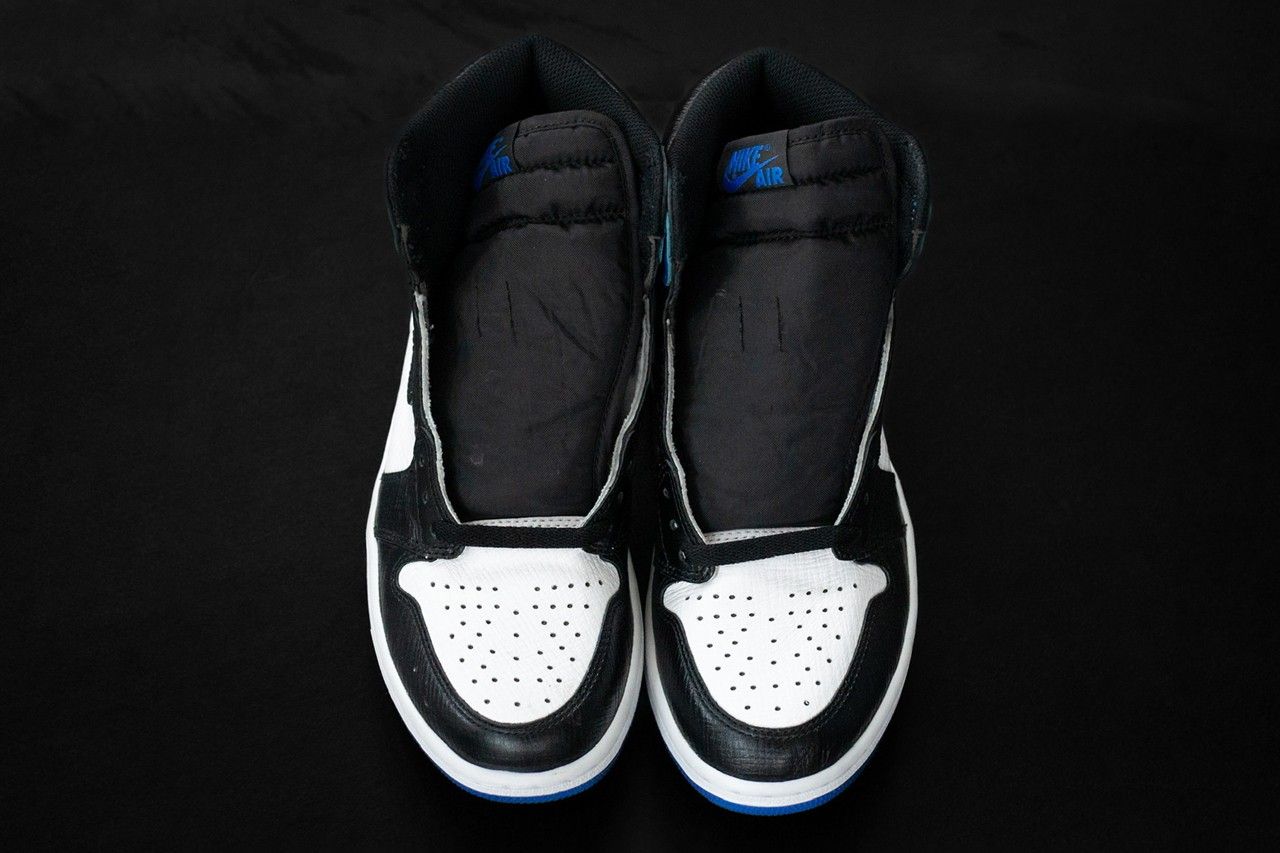 this-fragment-design-x-air-jordan-1-sample-is-made-with-louis-vuitton-epi-leather