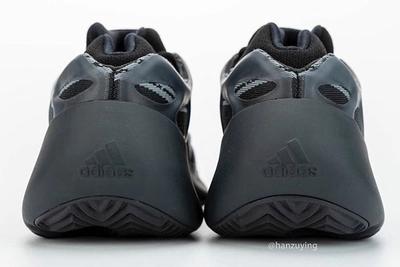 Adidas Yeezy 700 V3 Alvah Heel