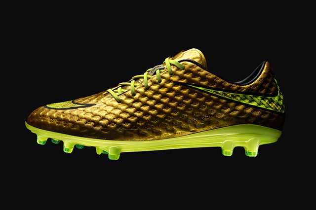 Neymar Jr Nike Gold Hypervenom Special Edition 4